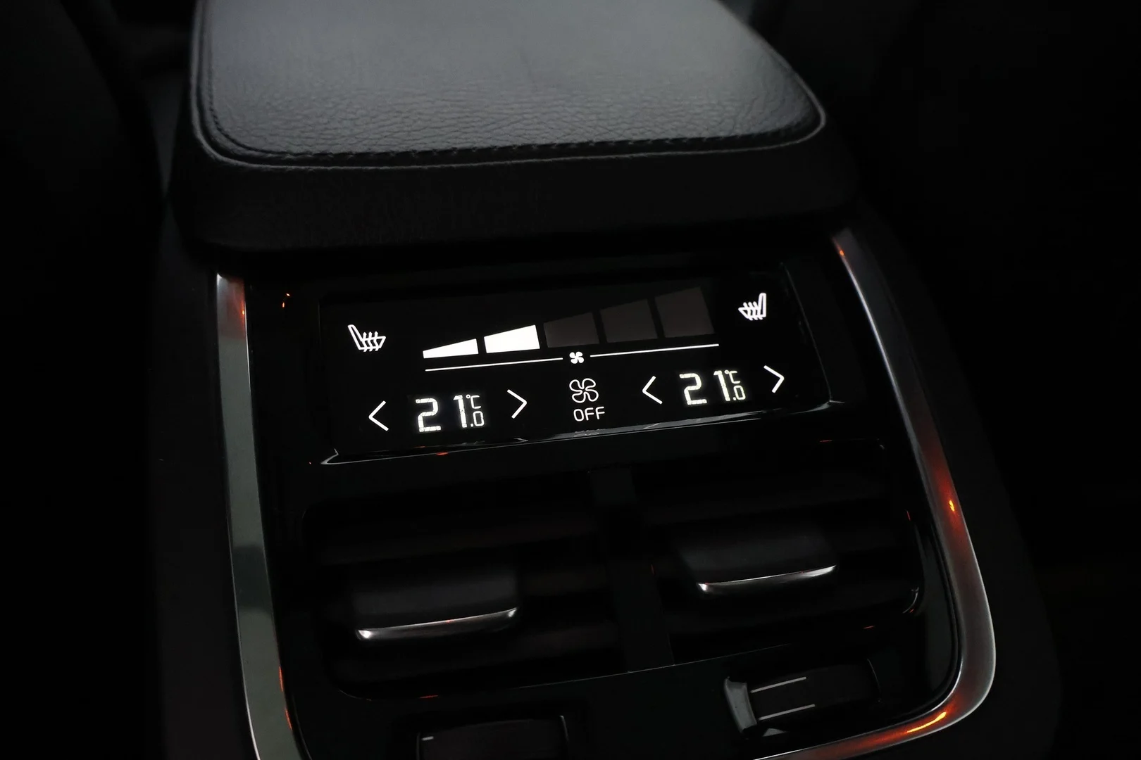 Car Image - 1MHTd4aLh0gw8NZjdUV26r
