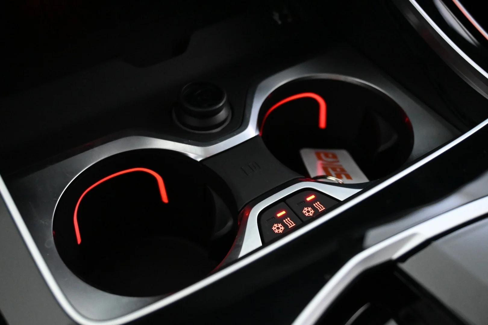 Car Image - 7kx3i8ShsB2eN0p20tPnHg