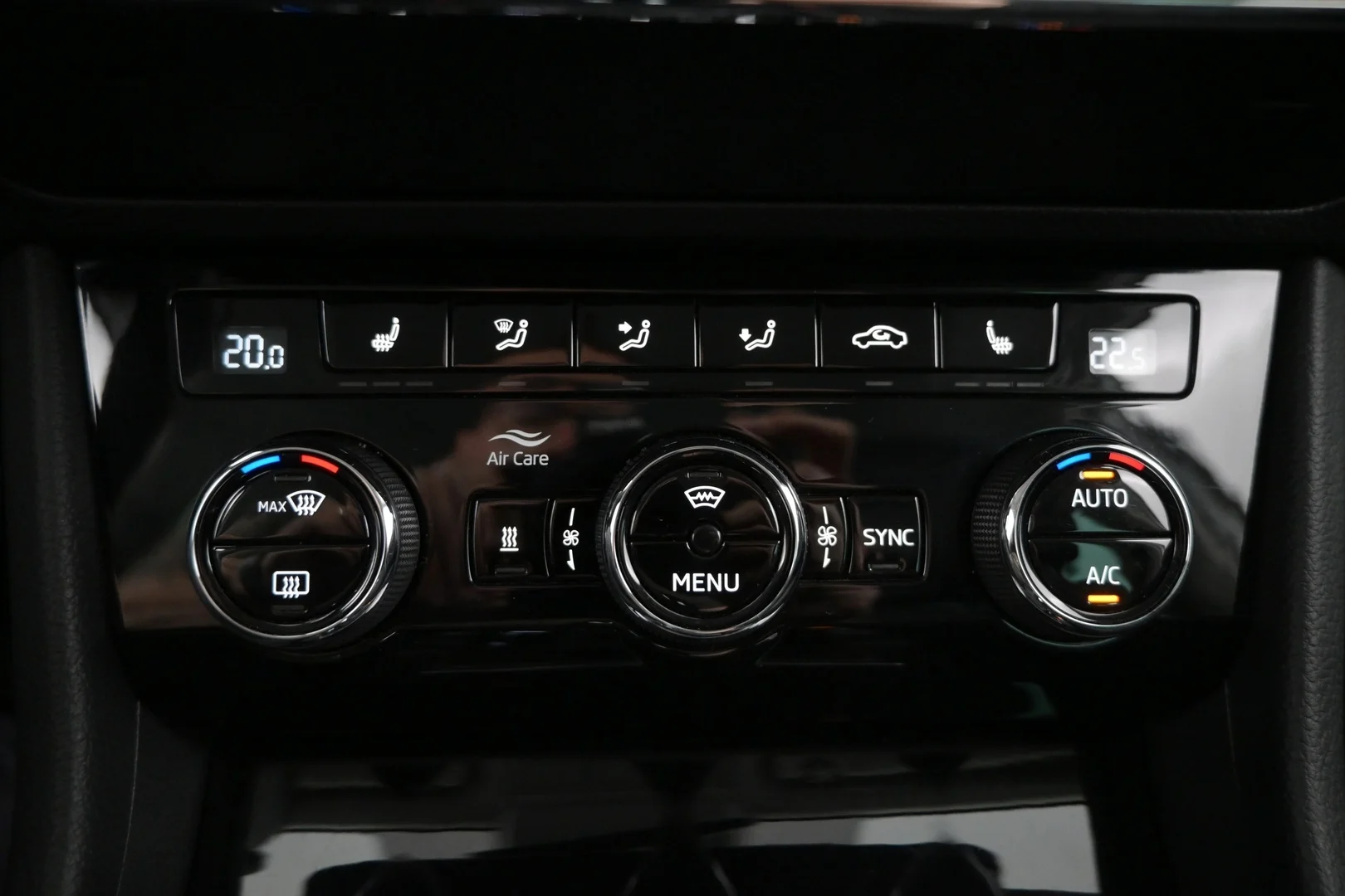 Car Image - 10NYLuMF3T2dVnSkDqeNfB