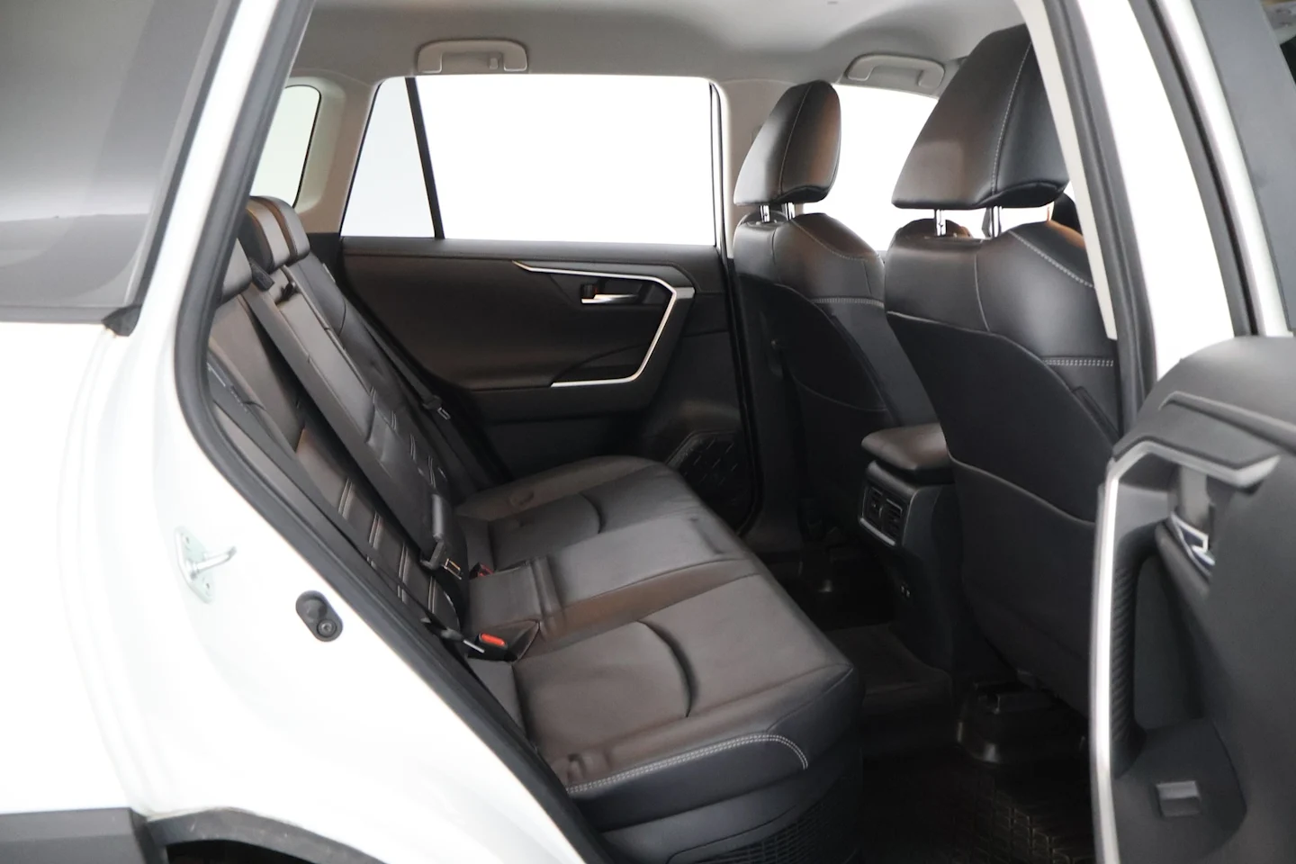 Car Image - 54lEwDgPemgLFdNwVlgiHg