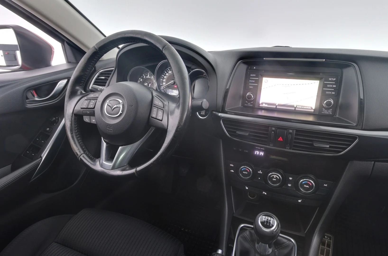 Car Image - 52M395OBYGDSlN1hA2drIx
