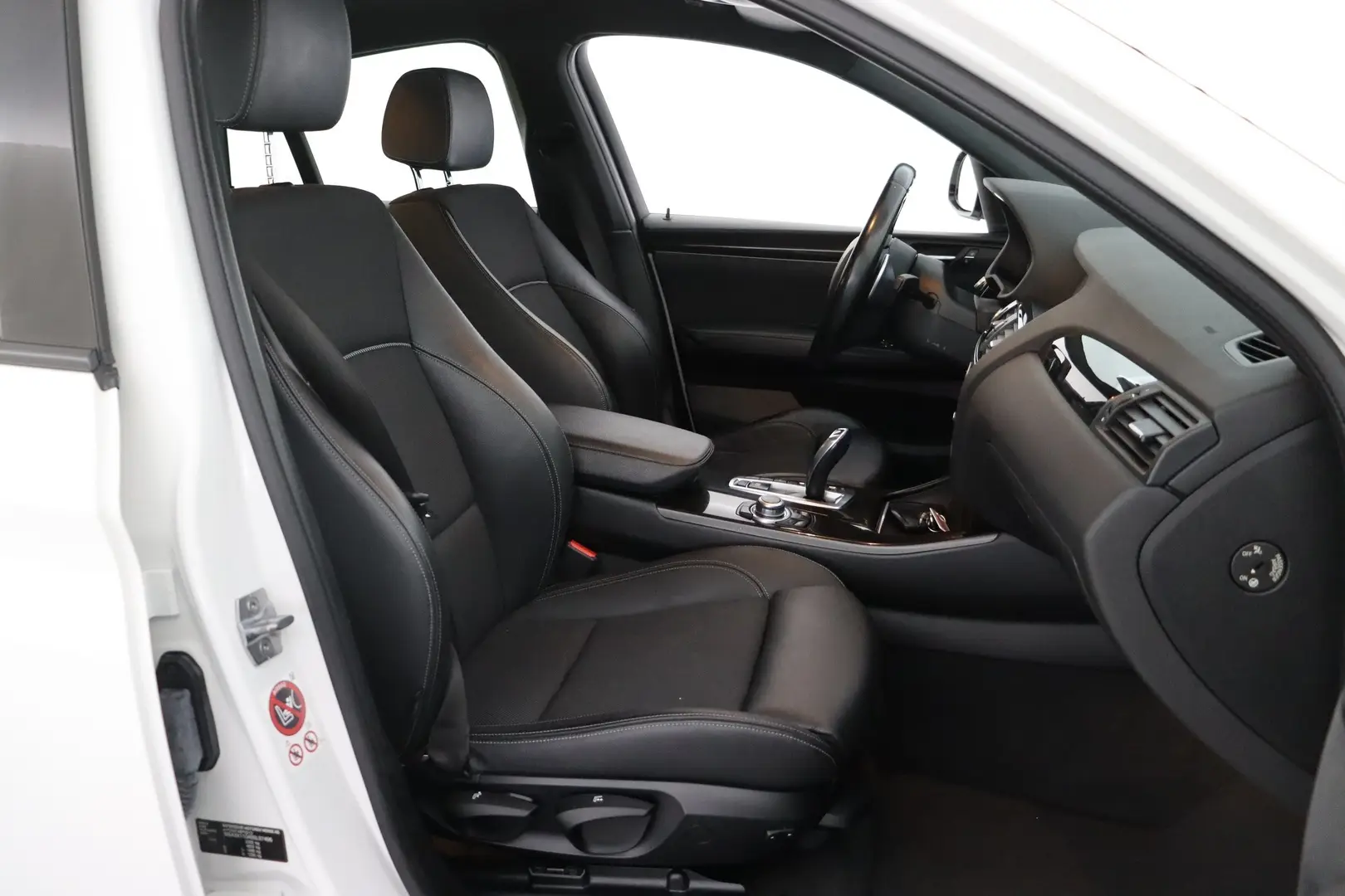Car Image - 1GCNffRTUn1Xgy9CRracer