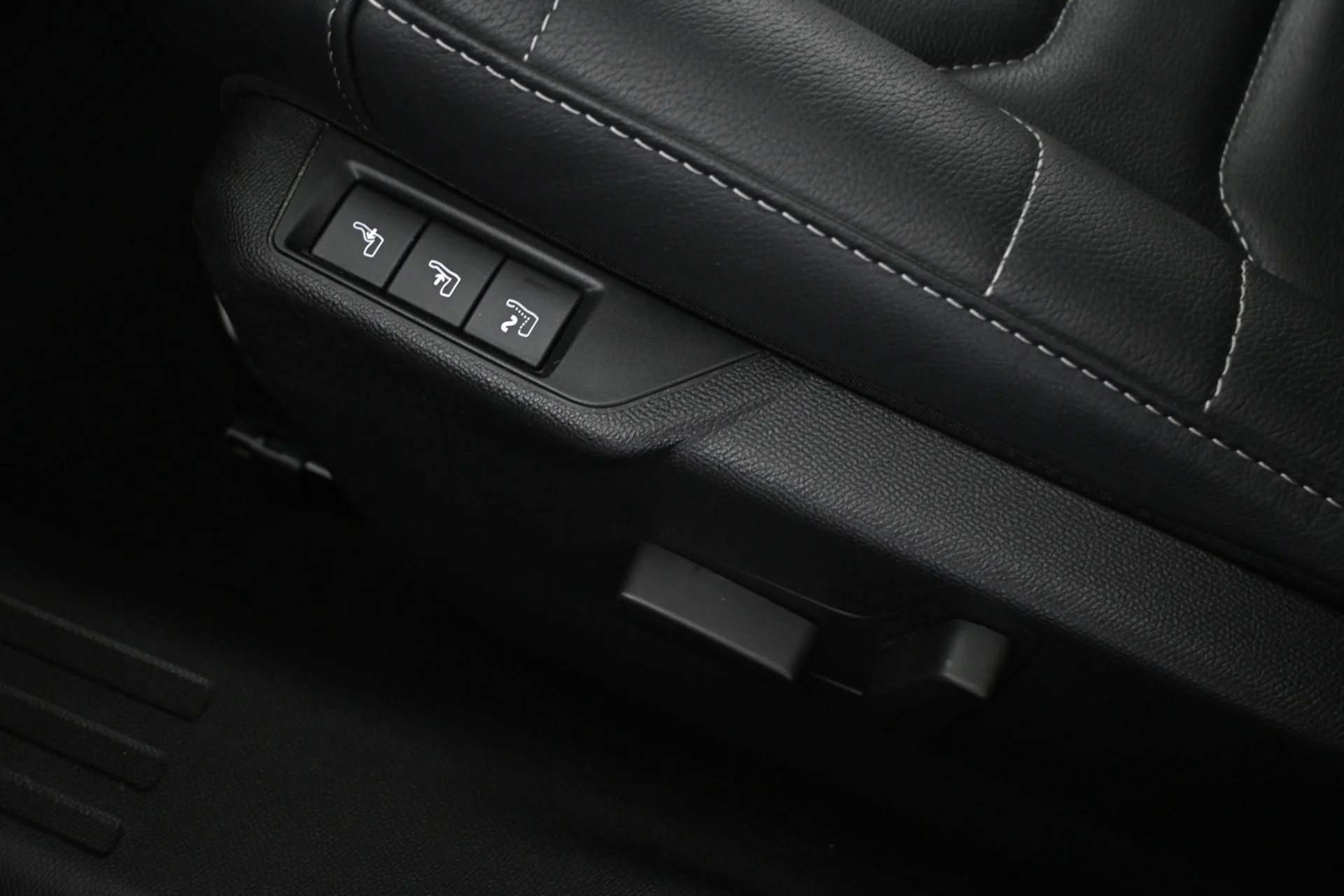 Car Image - 7KN39Bv1eYNLljprvVXGrI