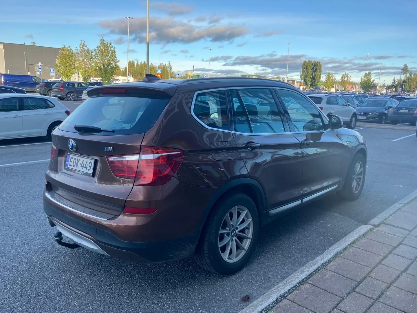 Car Image - 27G5k3ohiBzn4kKbVkIOlv