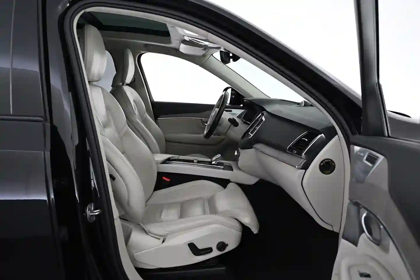 Car Image - 4ZqDTRsvlGS4CrOULpnCnd