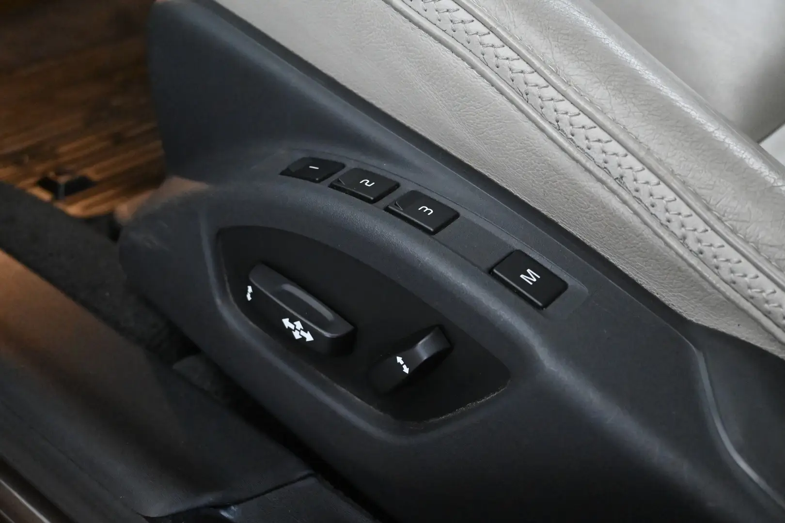 Car Image - 3mNiNTfP2GxawDgCaOcXdj