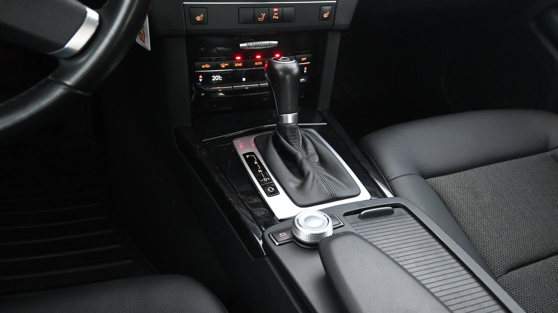 Car Image - 4nEKGZU61PjAItGz36Mjks