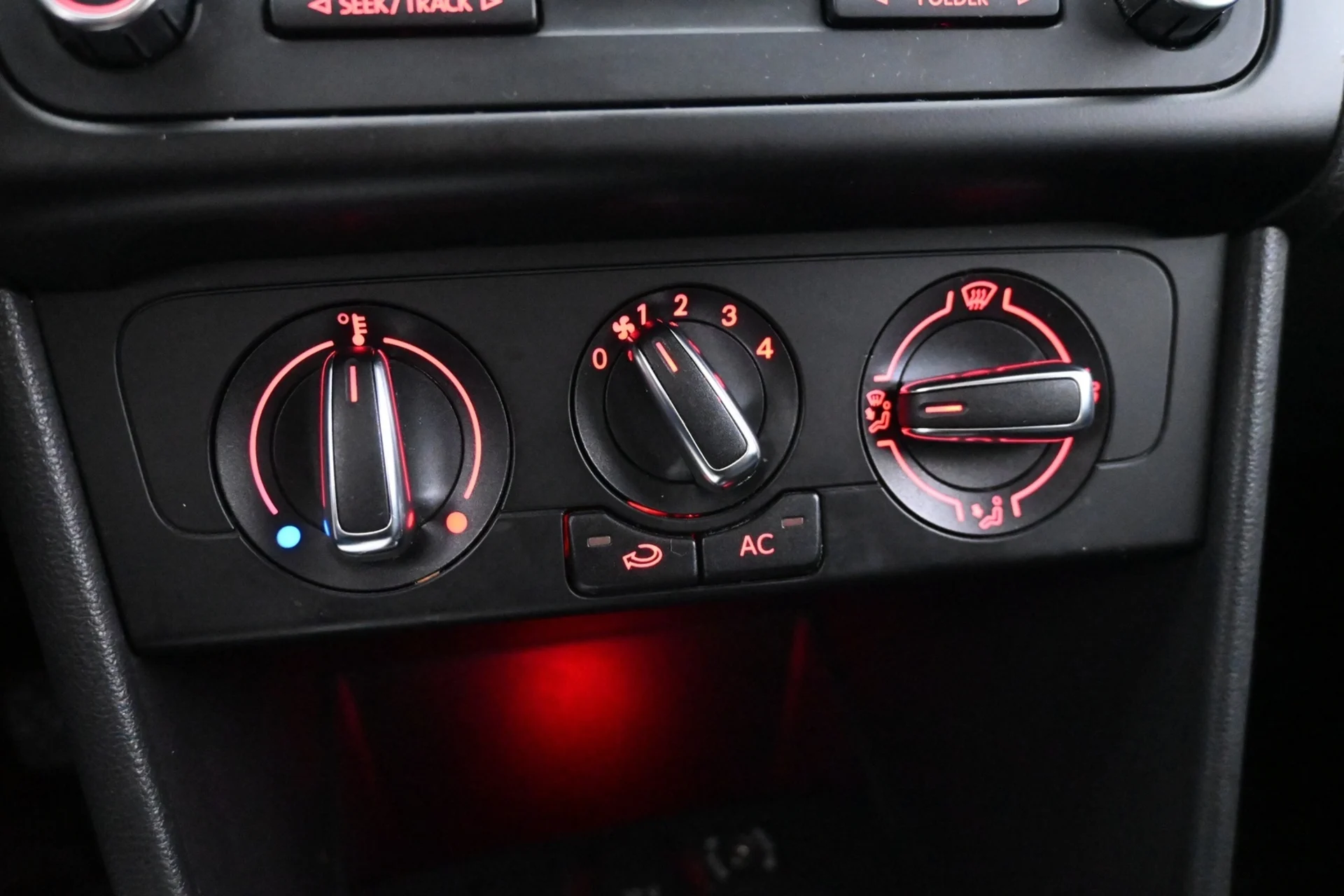 Car Image - 3KT0EO1L2zv3O4L0xestIf