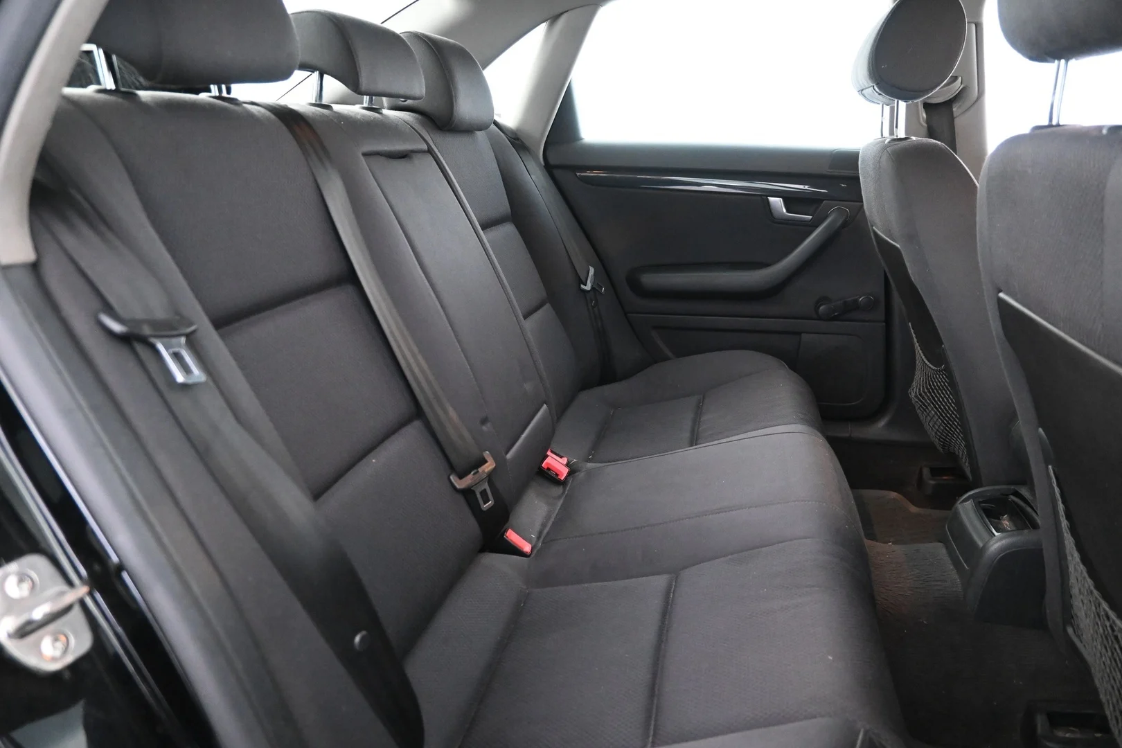 Car Image - 4Q8bcLhtwGCd83V8gUS0Zo