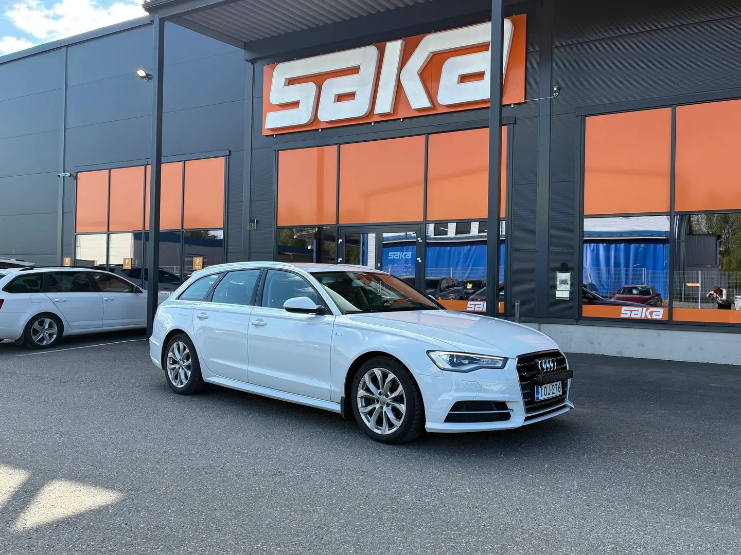 Car Image - 2bzuuQ6DpebRMZEpOcptuF