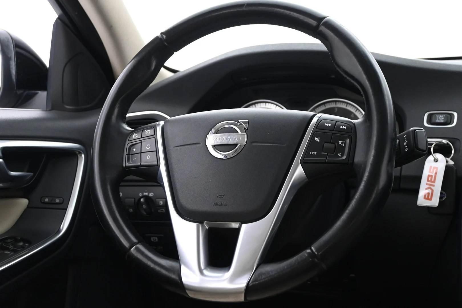 Car Image - 01wMe7ZFgh87vAqNZYT5kn