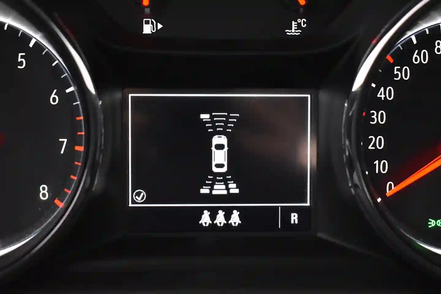 Car Image - 2iBoS3gdzqIZZ0Th9jrN1o