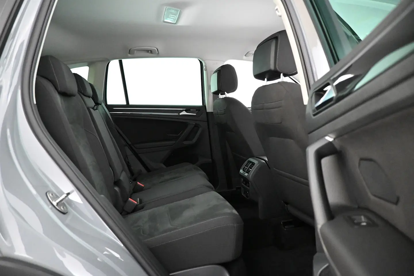 Car Image - 2AanEpFJmBLc61bkUdnZdL