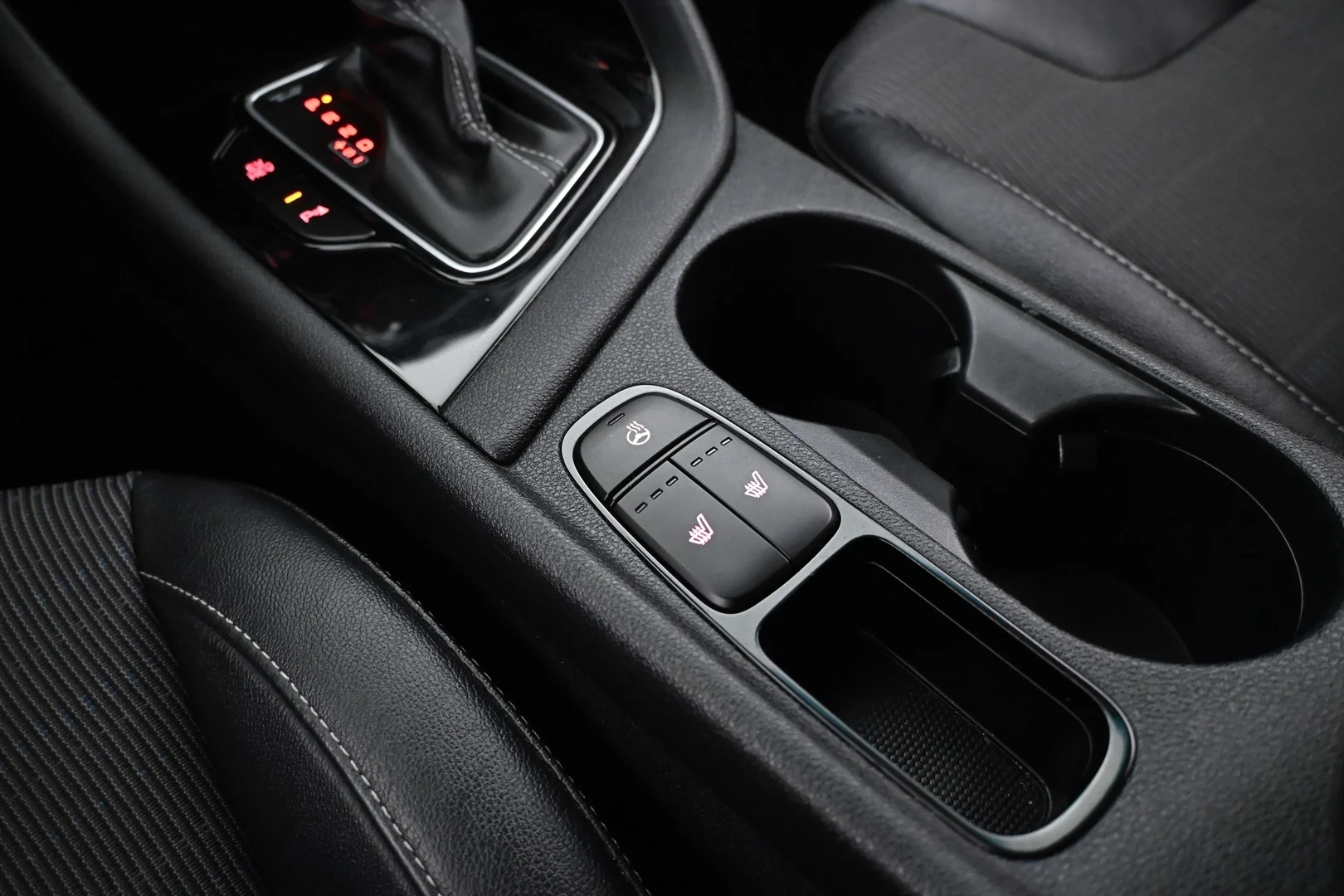 Car Image - 3fwiLBce1AzxJc2lB23Zar