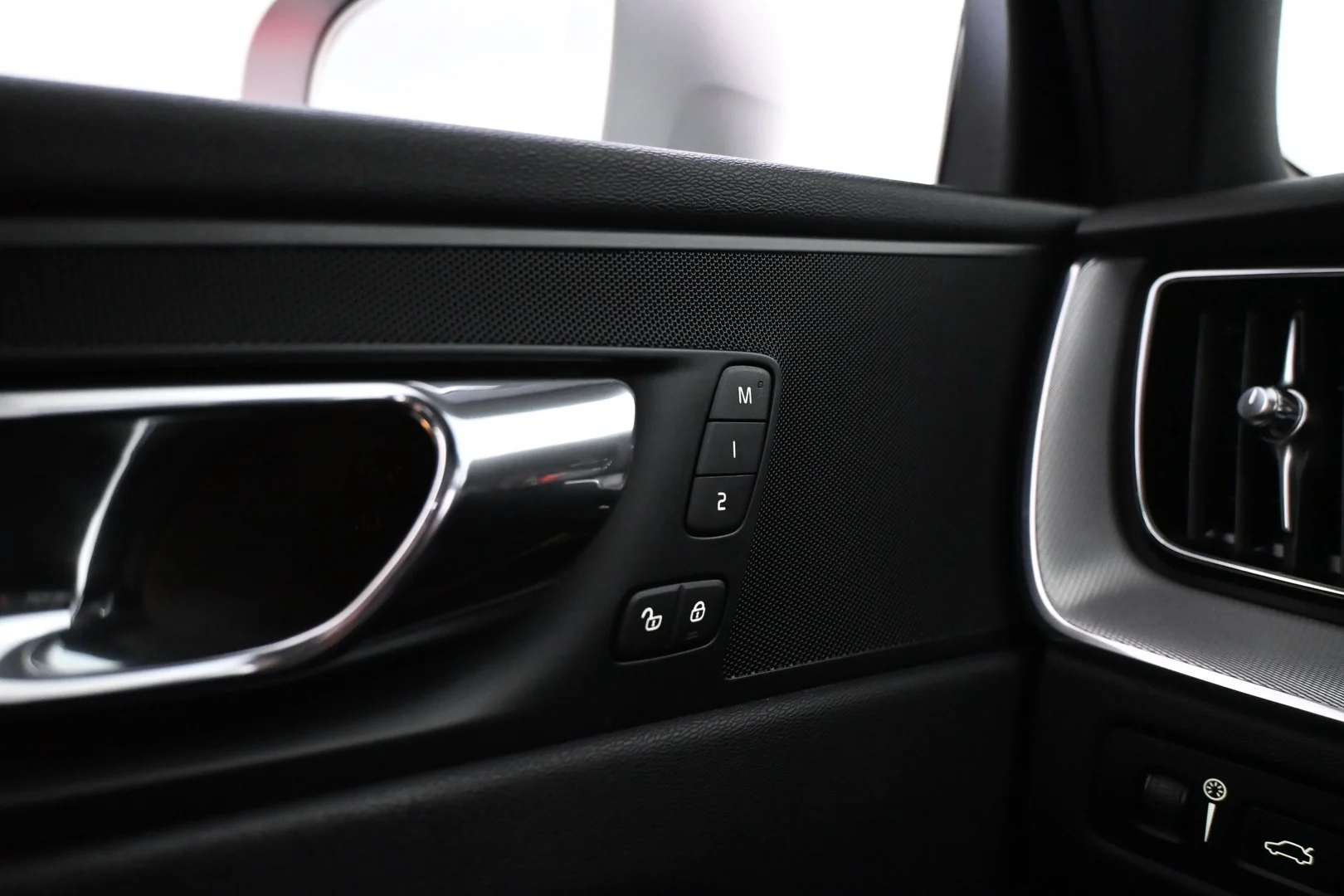 Car Image - 4Ctph6aYfVYQ7fr6ejINA