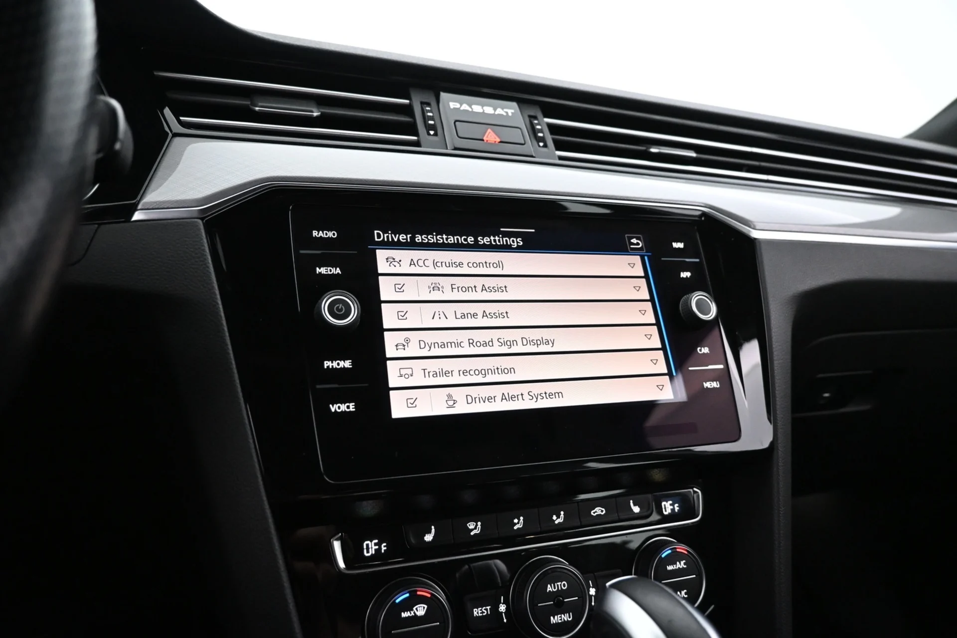 Car Image - 1LtnoyLZX0pyrjpMjGBBvu