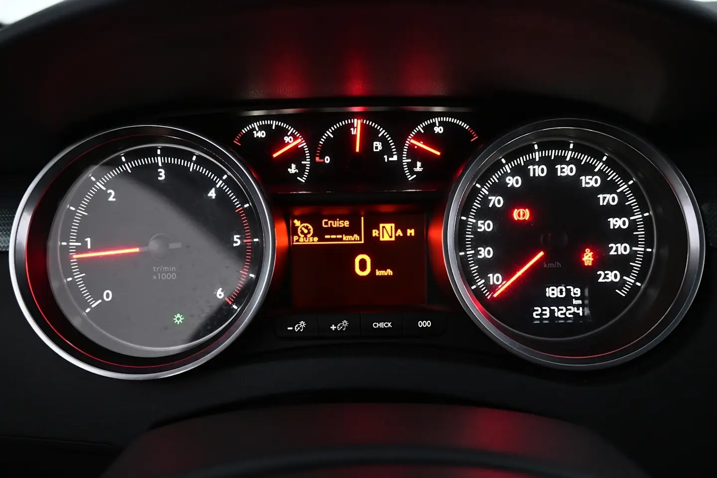 Car Image - 3SHUZgE2GqUVEtihABZdkQ