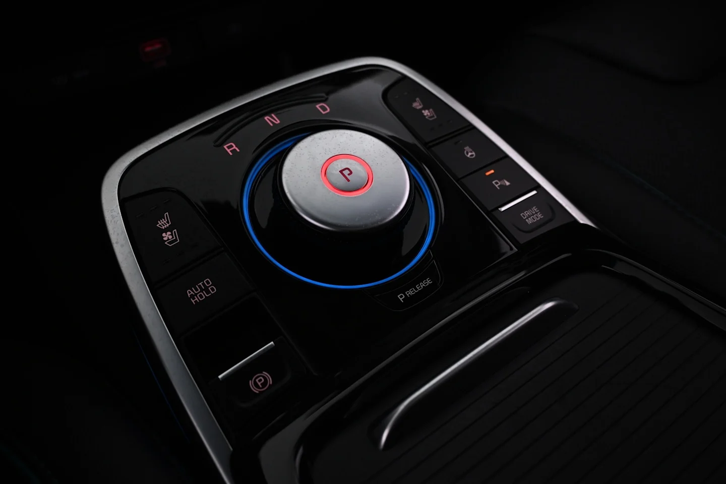 Car Image - 3sGfhJGzIsgqTFrEkBds9C