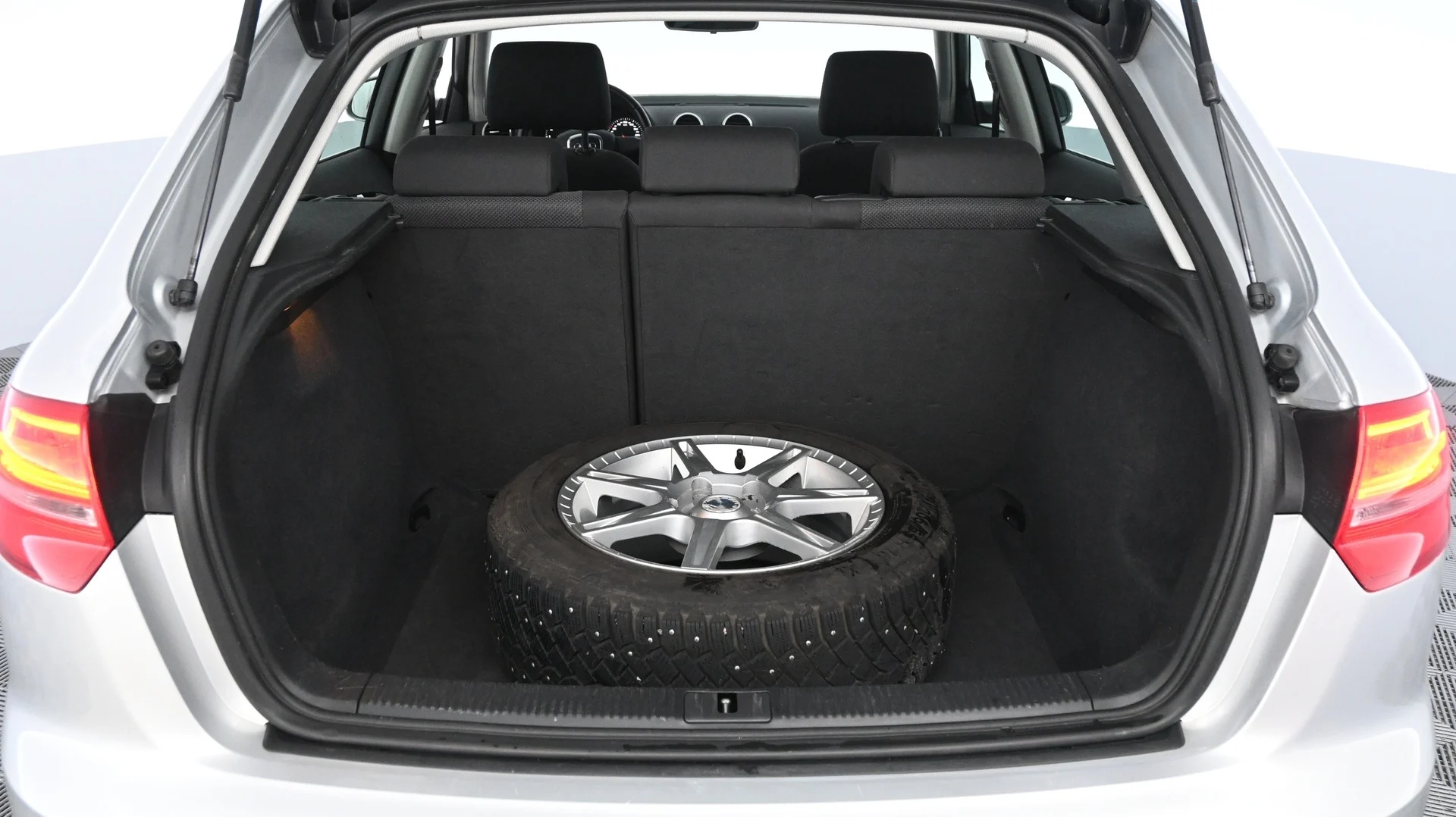 Car Image - 5T7vcgCLk9QLV89GAoGVrK