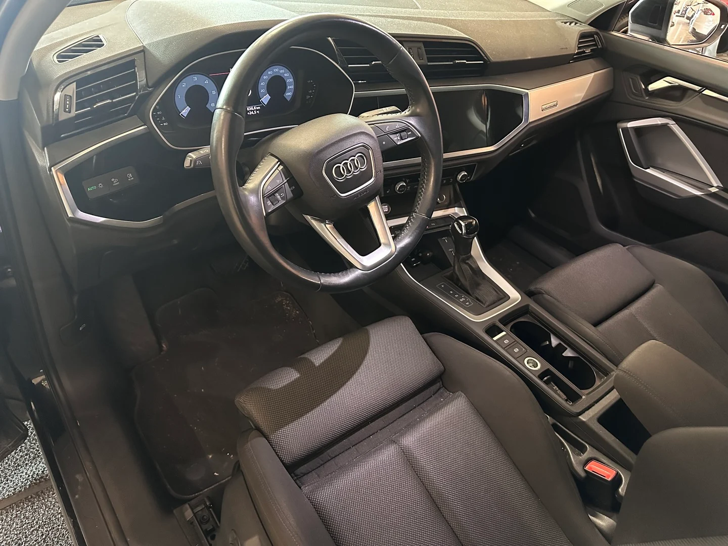Car Image - 1cv8BvXwcIoRzlK5SKBkY1