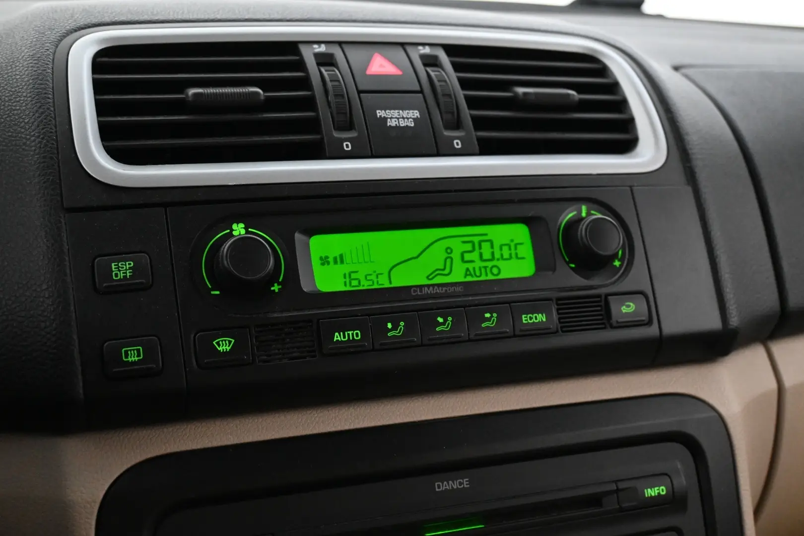 Car Image - 6CzBRh9jLtoqnTnJ8Pdc8V