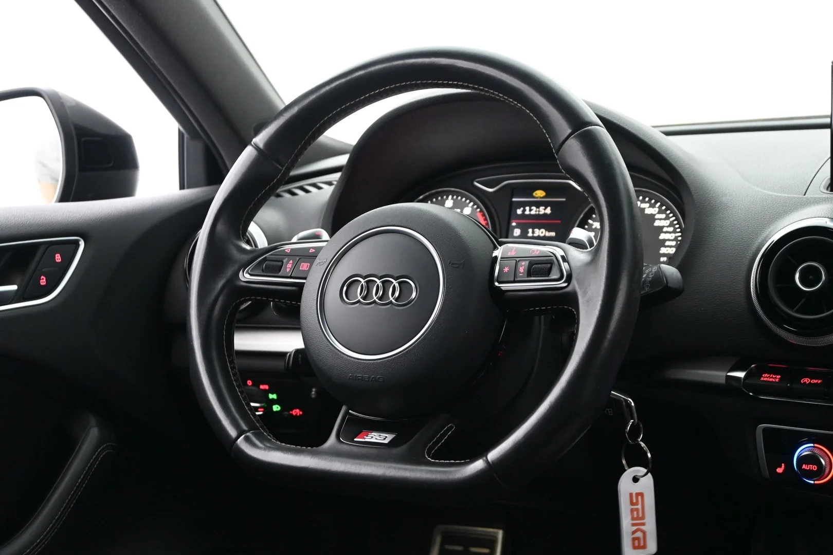 Car Image - 4TCGrmu8foEv892vpM3z92