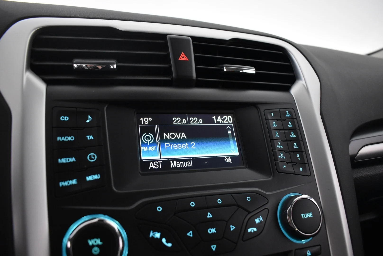 Car Image - 3v4WynpWPf5VgNqSpEb00O