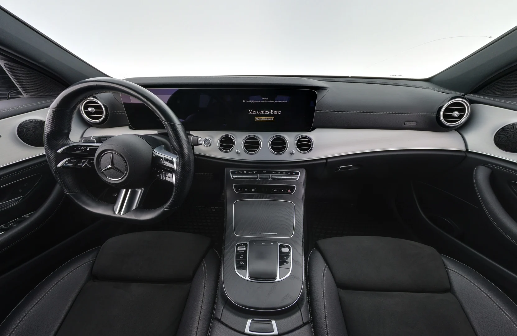 Car Image - 1Tp01wxWt1YV1JjE8mKjEw