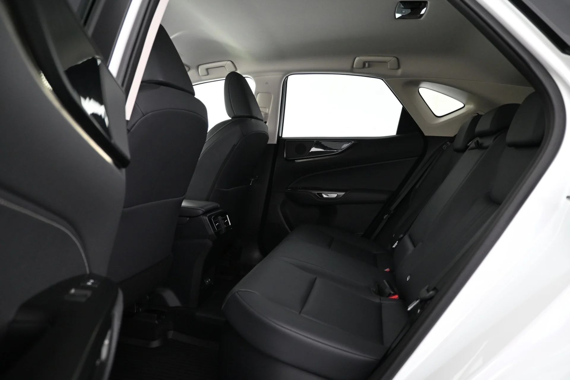 Car Image - 5fqYJBbXowPP5dswGb3Gwz