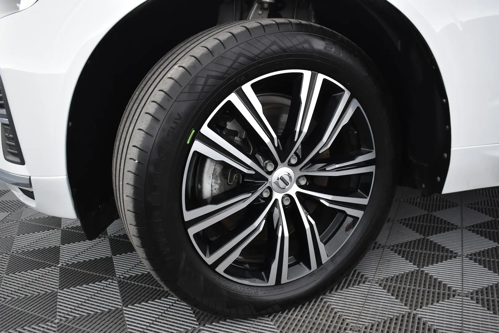 Car Image - 79rHmBjxjFkDAh9uuMyhrk
