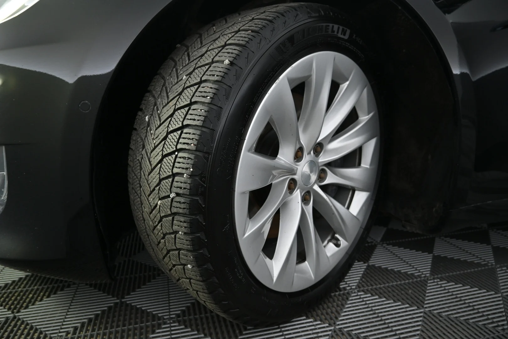 Car Image - 4kI0aekoFCw6uAgjc1TwOT