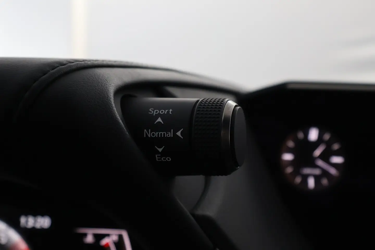 Car Image - 2sTLXuIUQt5Rx2GIwdN48F