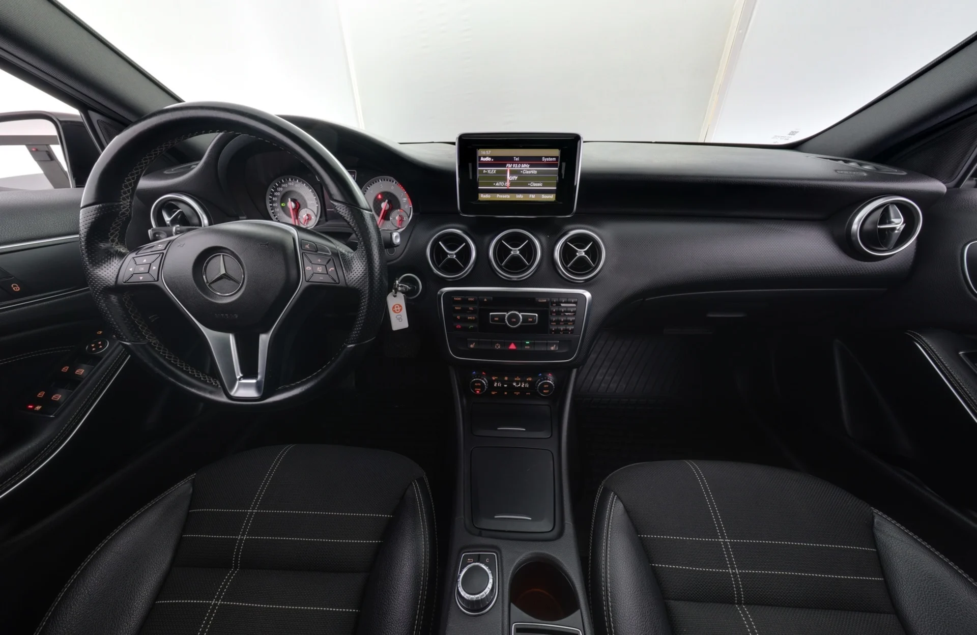 Car Image - 4X3jp2HkW1CxxkjQ1xDvqj