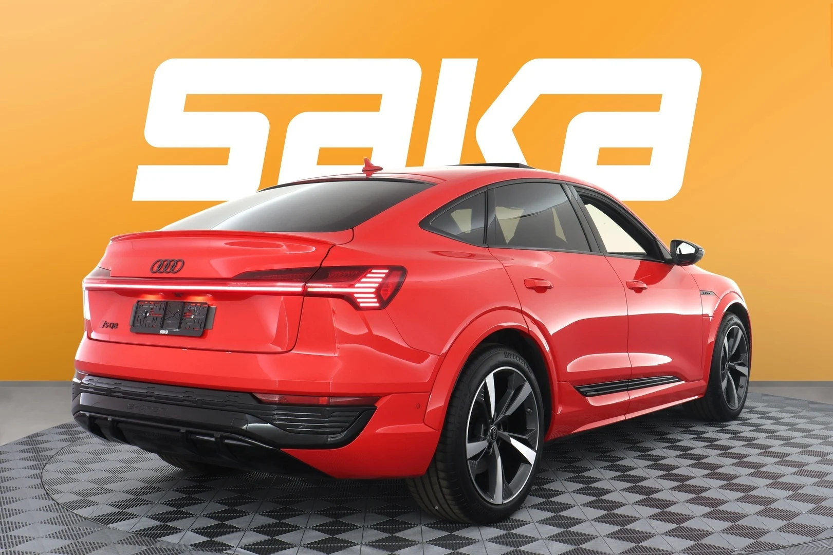 Car Image - 79TG8GiCDd5e8RDns5ghYe