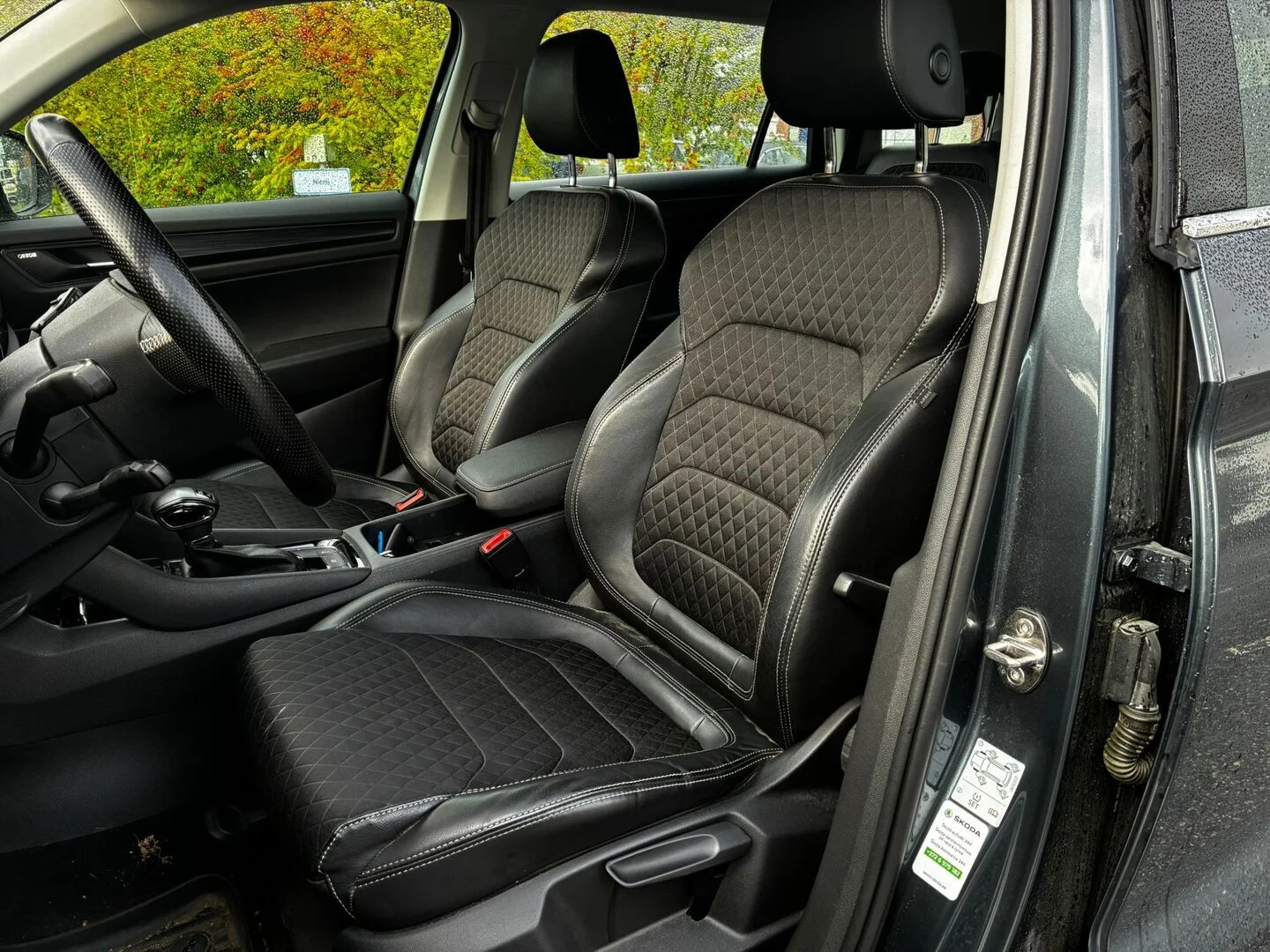 Car Image - 7qMR9AVusaCbWSWrxzhNgW
