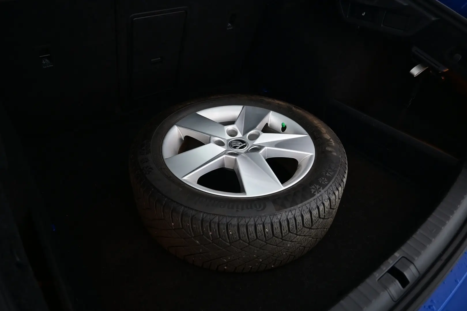 Car Image - 33MNkhqFCp1X91UKKOjfUF
