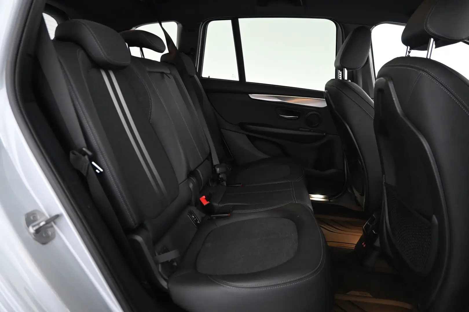 Car Image - 7kAjCBvOzkJc8vel7Rh8RM