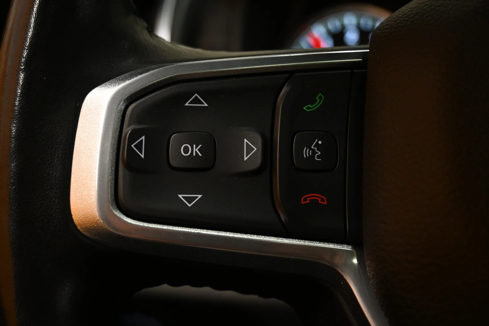 Car Image - 1OVyzZz8Xc3UYFuLOv9lps