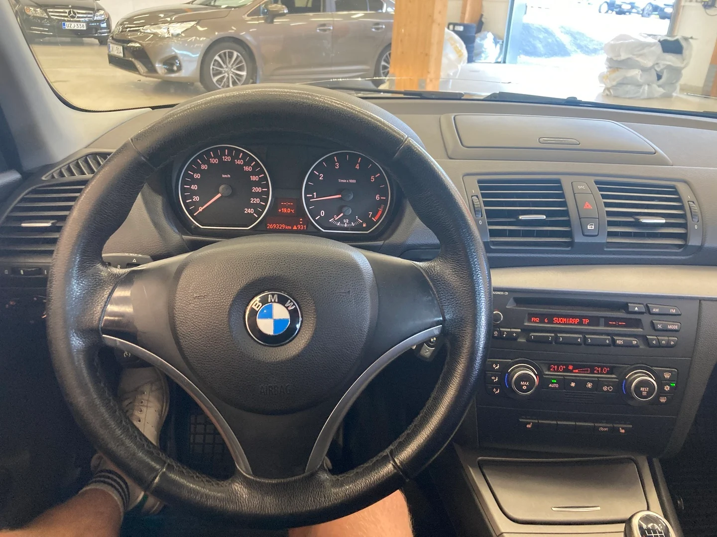 Car Image - 17mRKy1hlgkmXzBNQA96Yf
