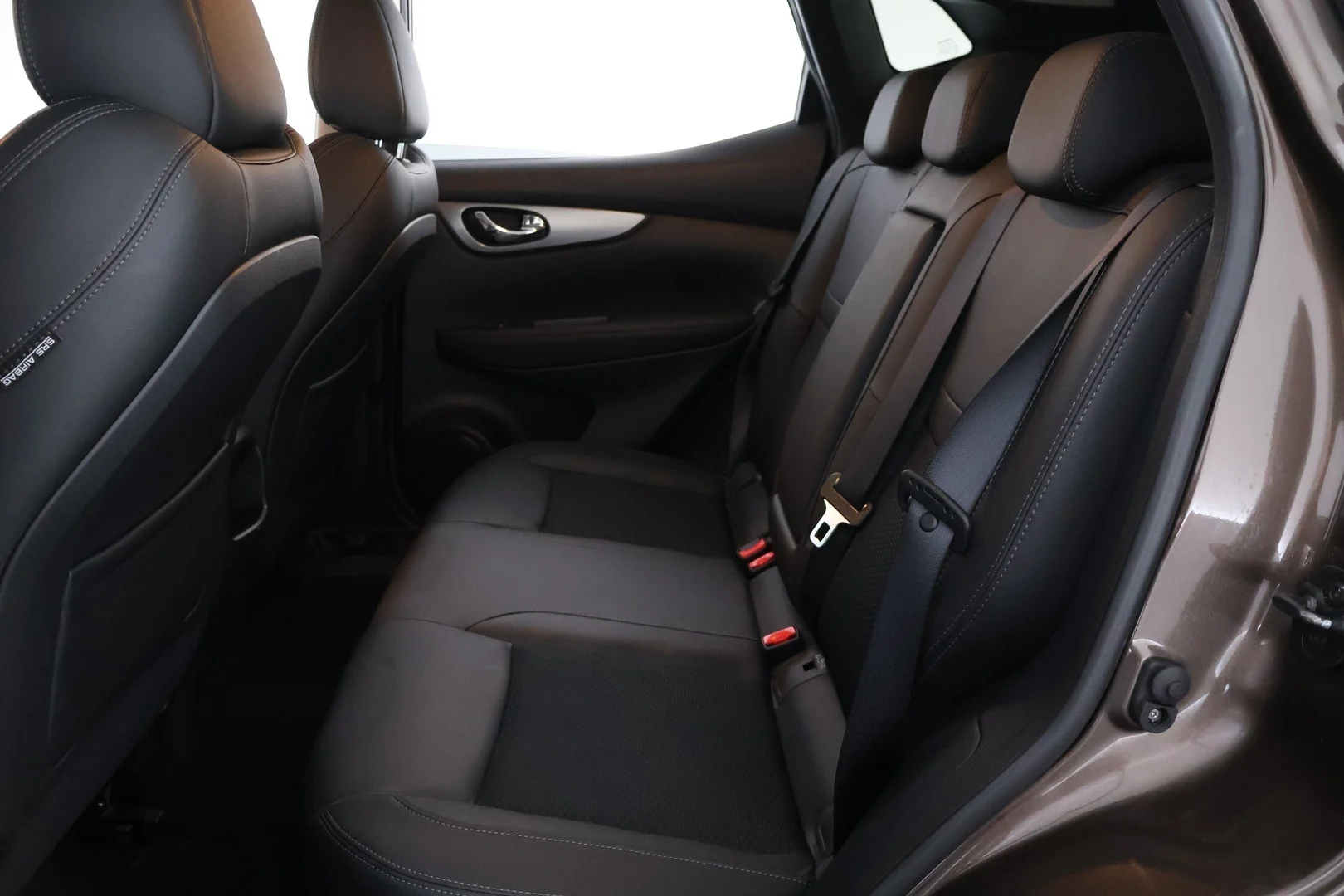 Car Image - UKvlaD5wFtkTEiru5hYep