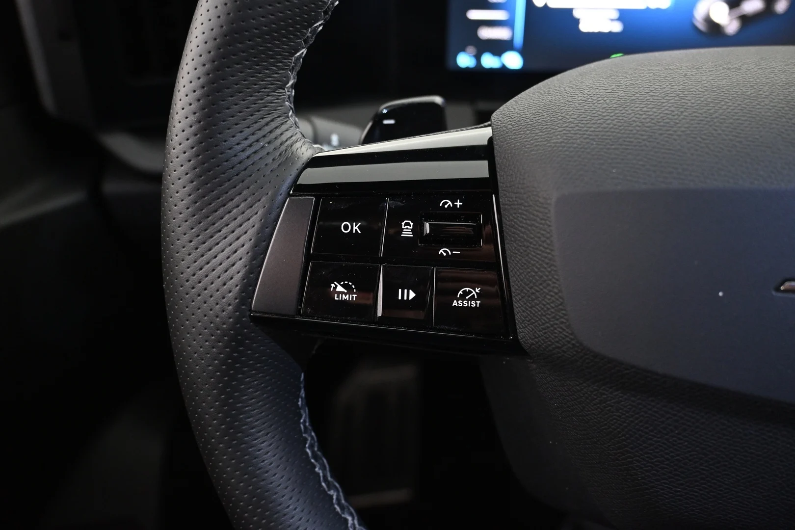 Car Image - ZzA29Sq9YYtjONGSctIL0