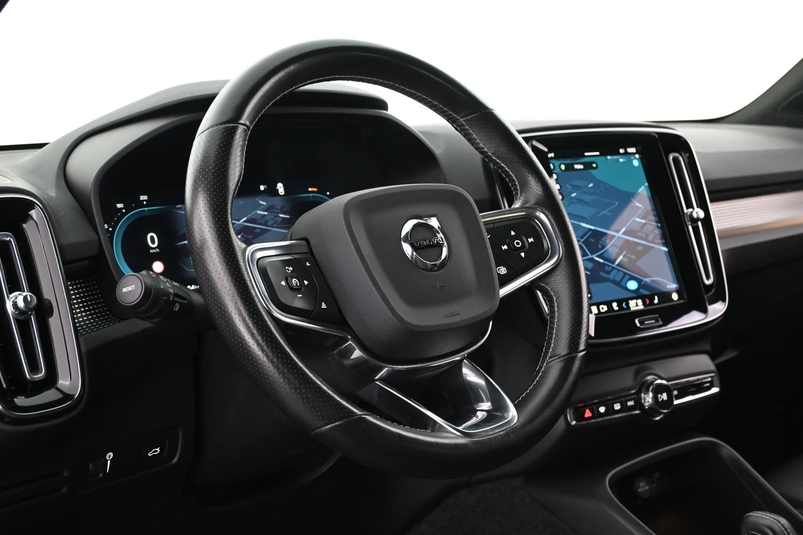 Car Image - lA4lVF3BhVInInQCNafyz