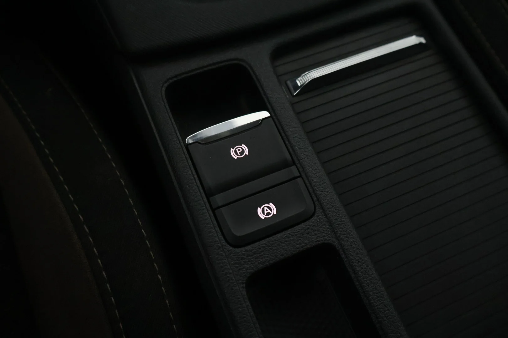 Car Image - 2EfkNSnuqorMw3kbl50LBk