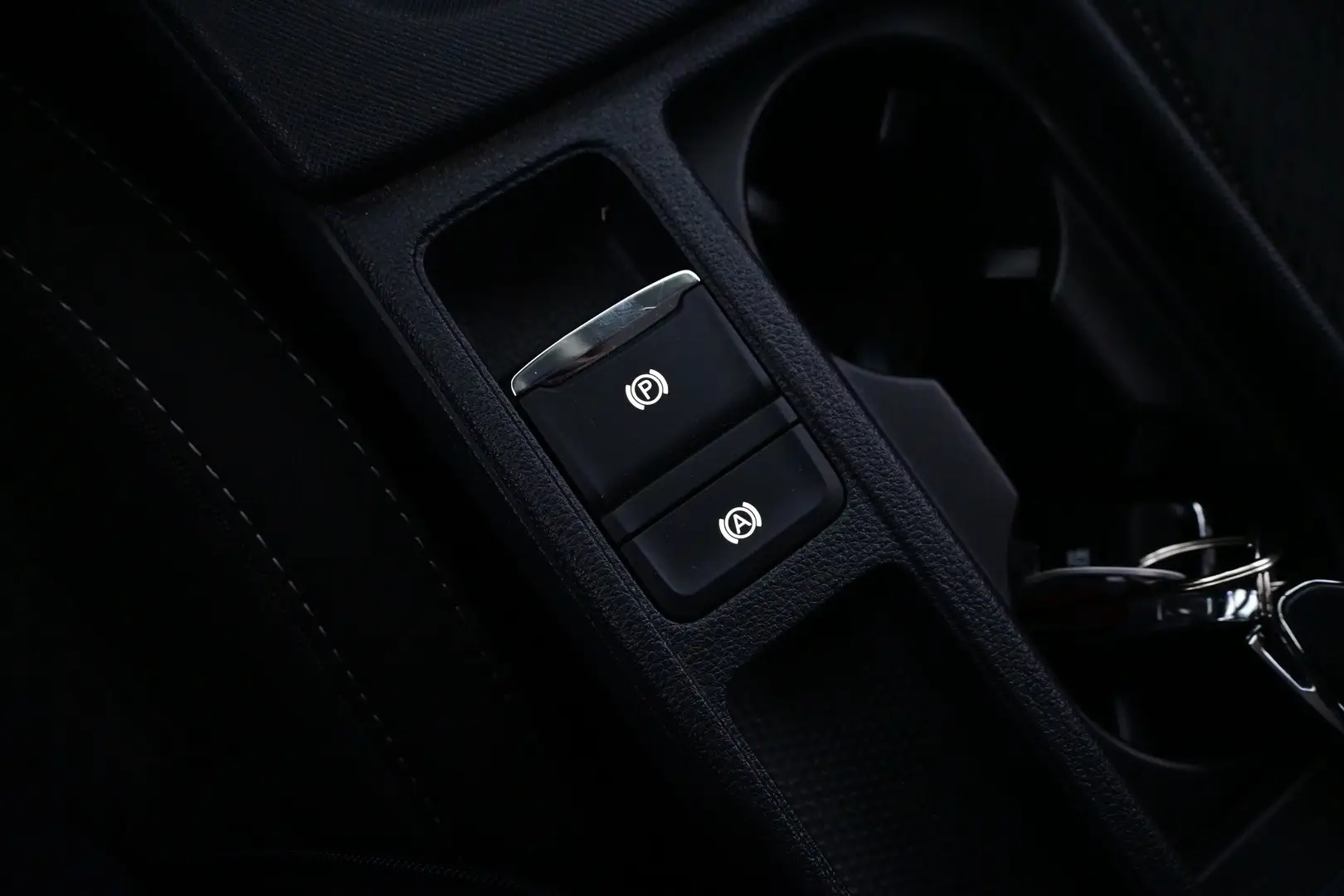 Car Image - 24ebS24uef5geMkQm4CugS