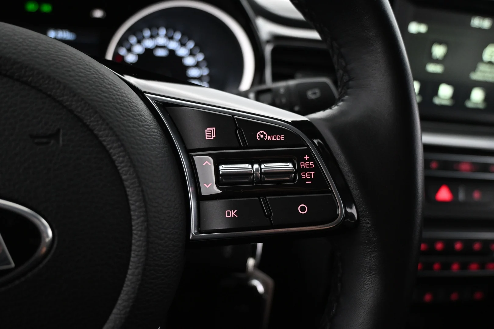 Car Image - 6rTHgyS8MeKje8M1tu2SL4