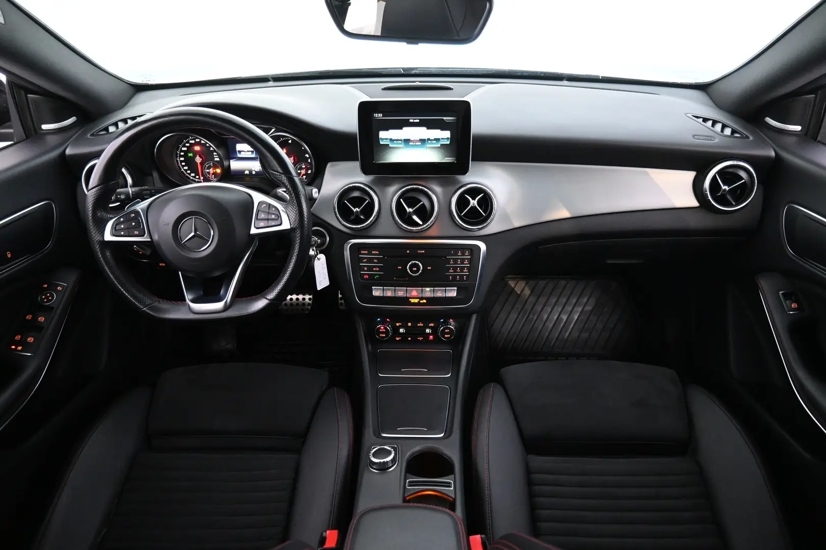 Car Image - 5b5Xga2ytzmQ3vgQAue4Rk