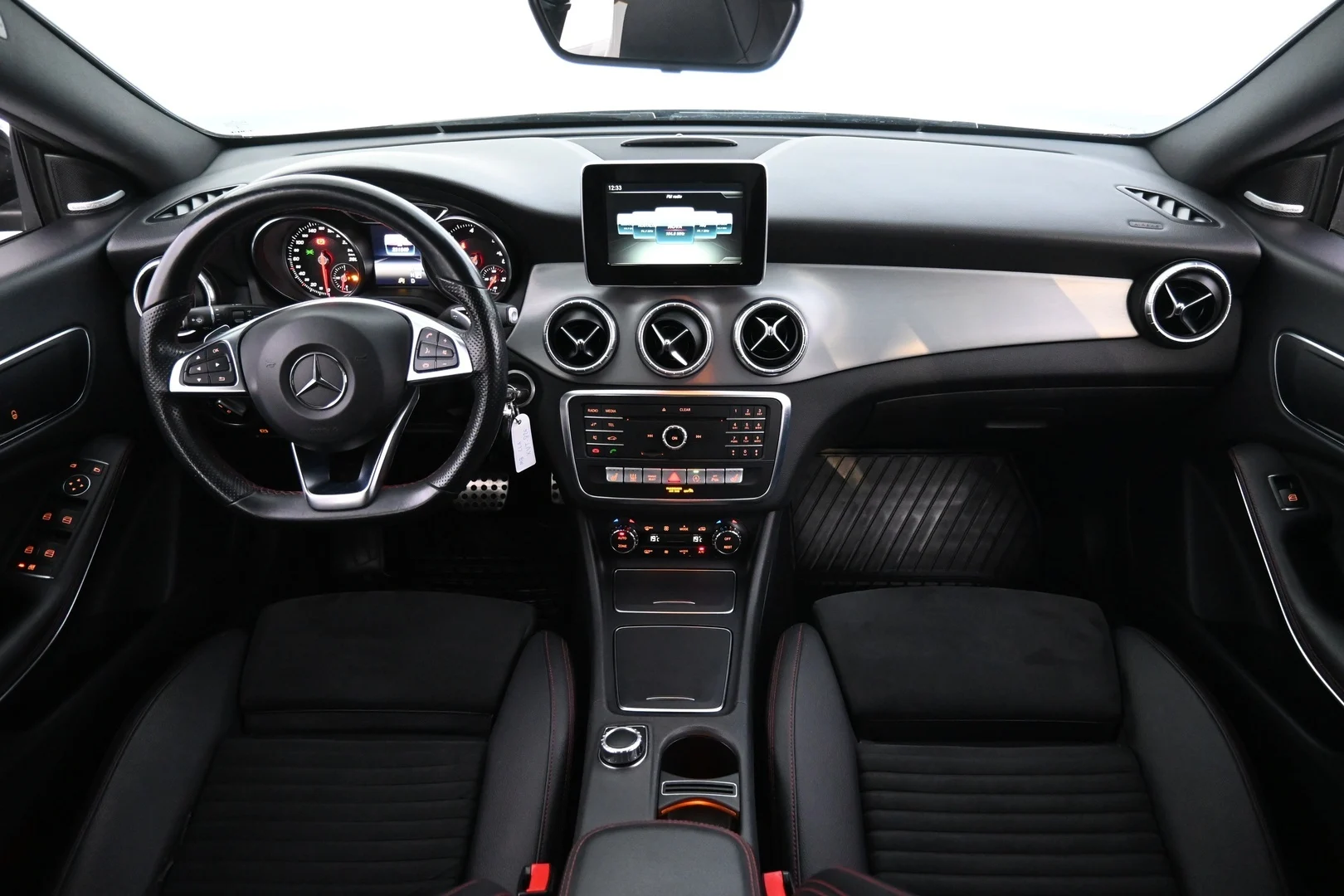 Car Image - 5b5Xga2ytzmQ3vgQAue4Rk