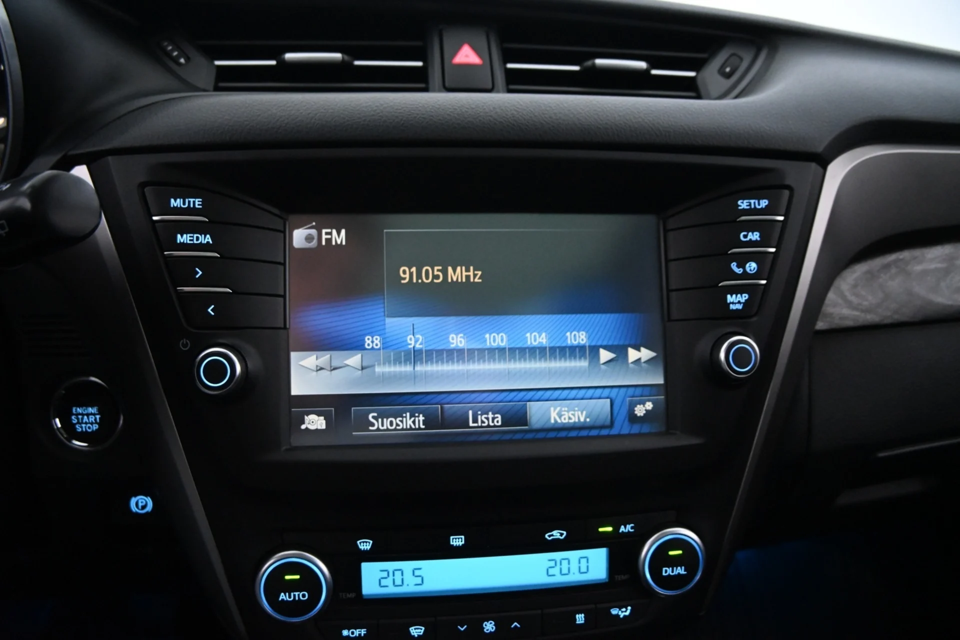 Car Image - 2asLIyYU7LGdXux2GVtLRn