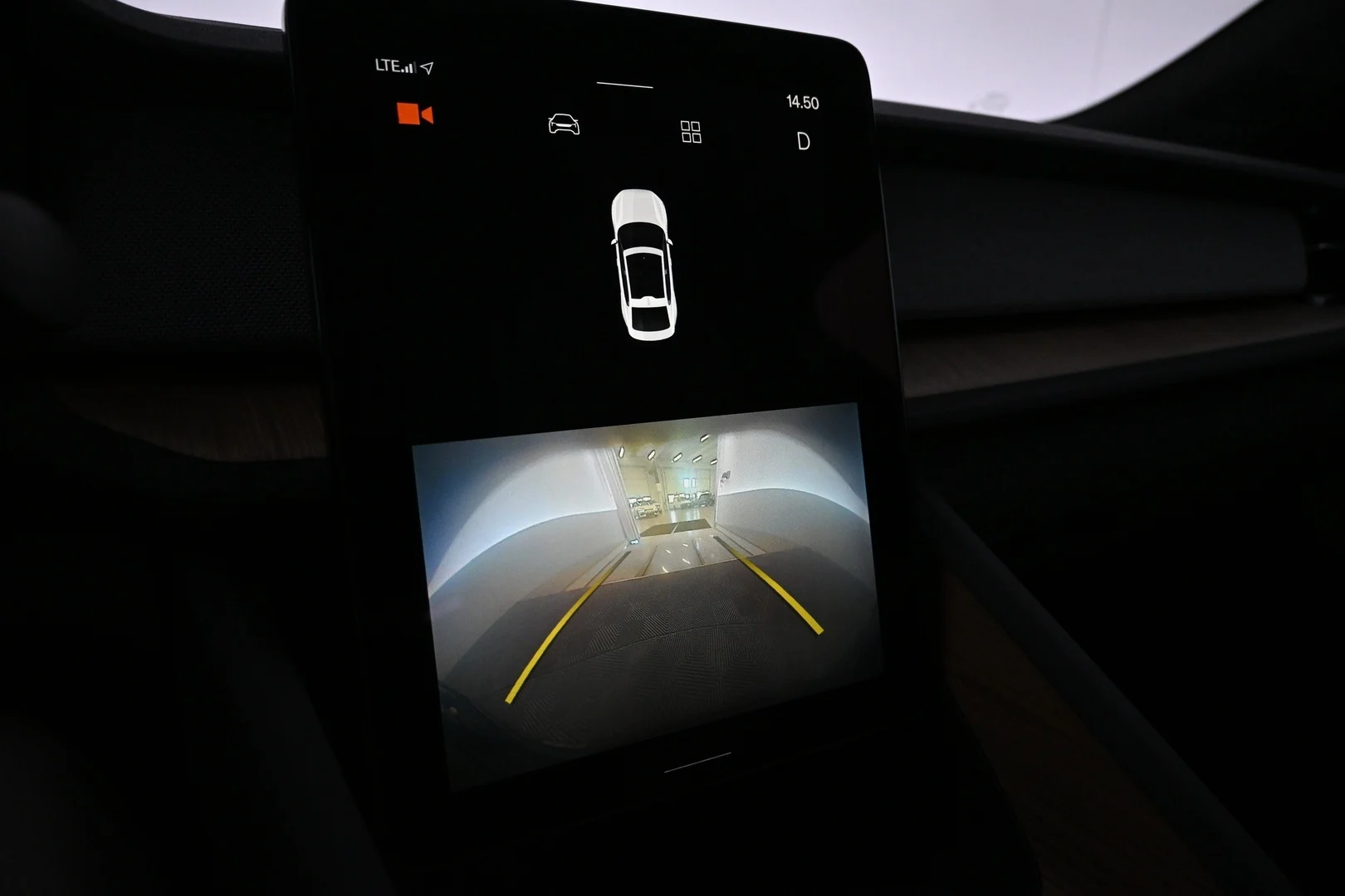 Car Image - 6zMgKQgXsSBAtZRjBRPqqX