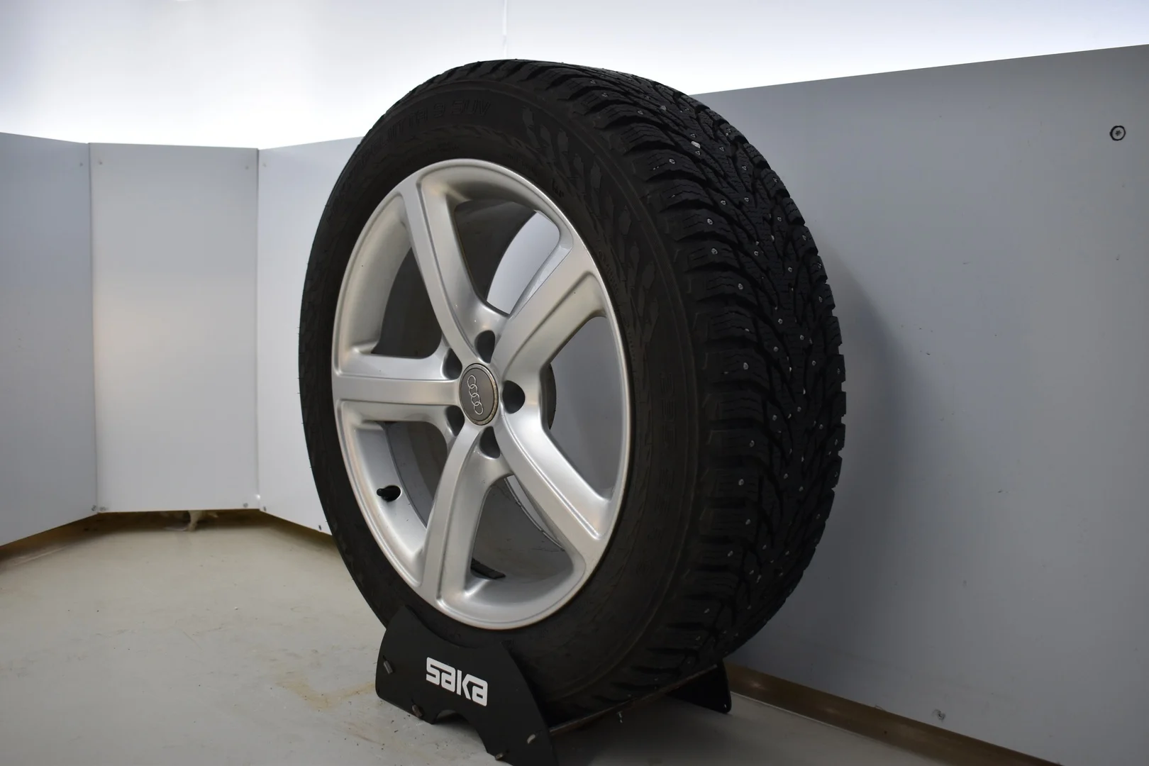 Car Image - 4gQFVczjuKZJEaPW3M5V7g